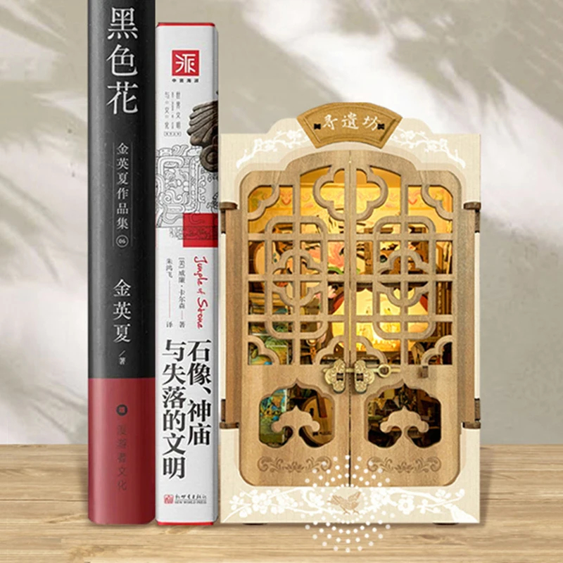 OUZEY Wooden DIY Book Nook She - Model Kit Glue recensione e prezzo