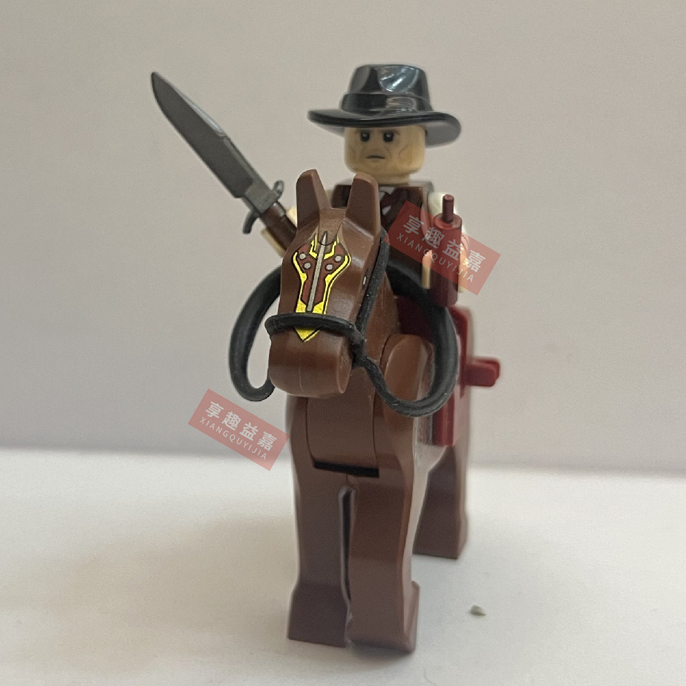 Police Wolf or Deer Detective  - Model Kit Valkyrie recensione e prezzo