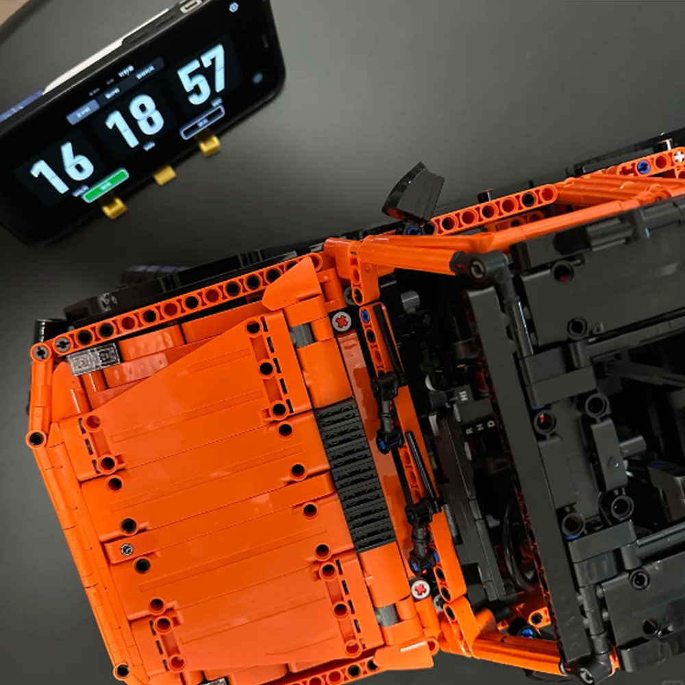 Retro Heavy Duty Offroader Con - Model Kit History recensione e prezzo
