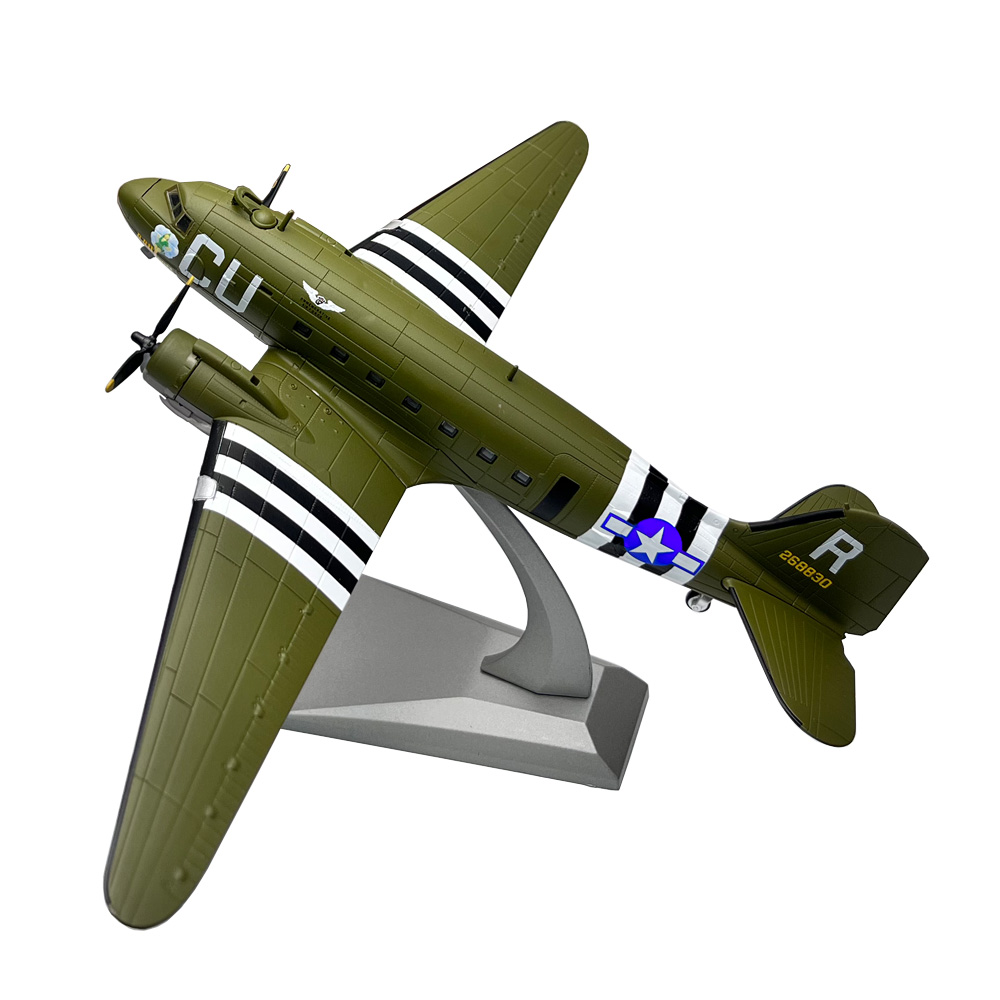 1:100 Scale World War II Dougl - Model Kit Aircraft recensione e prezzo