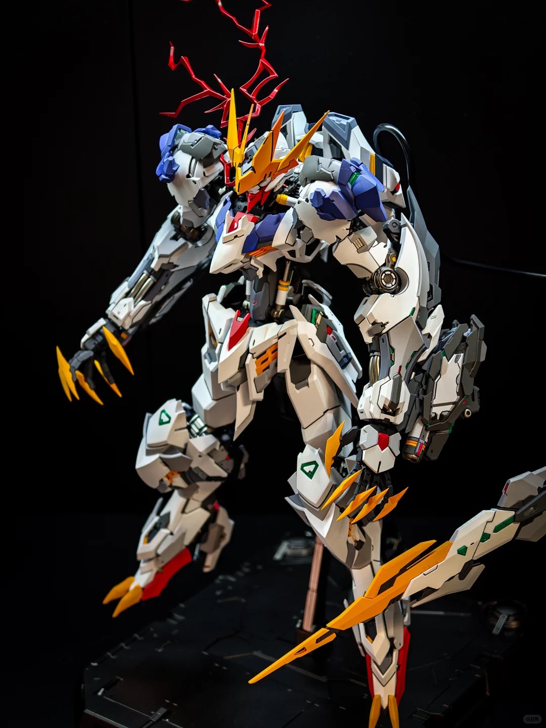 LUNAVOR MG 1/100 Wolf King Bar - Model Kit Barbatos recensione e prezzo