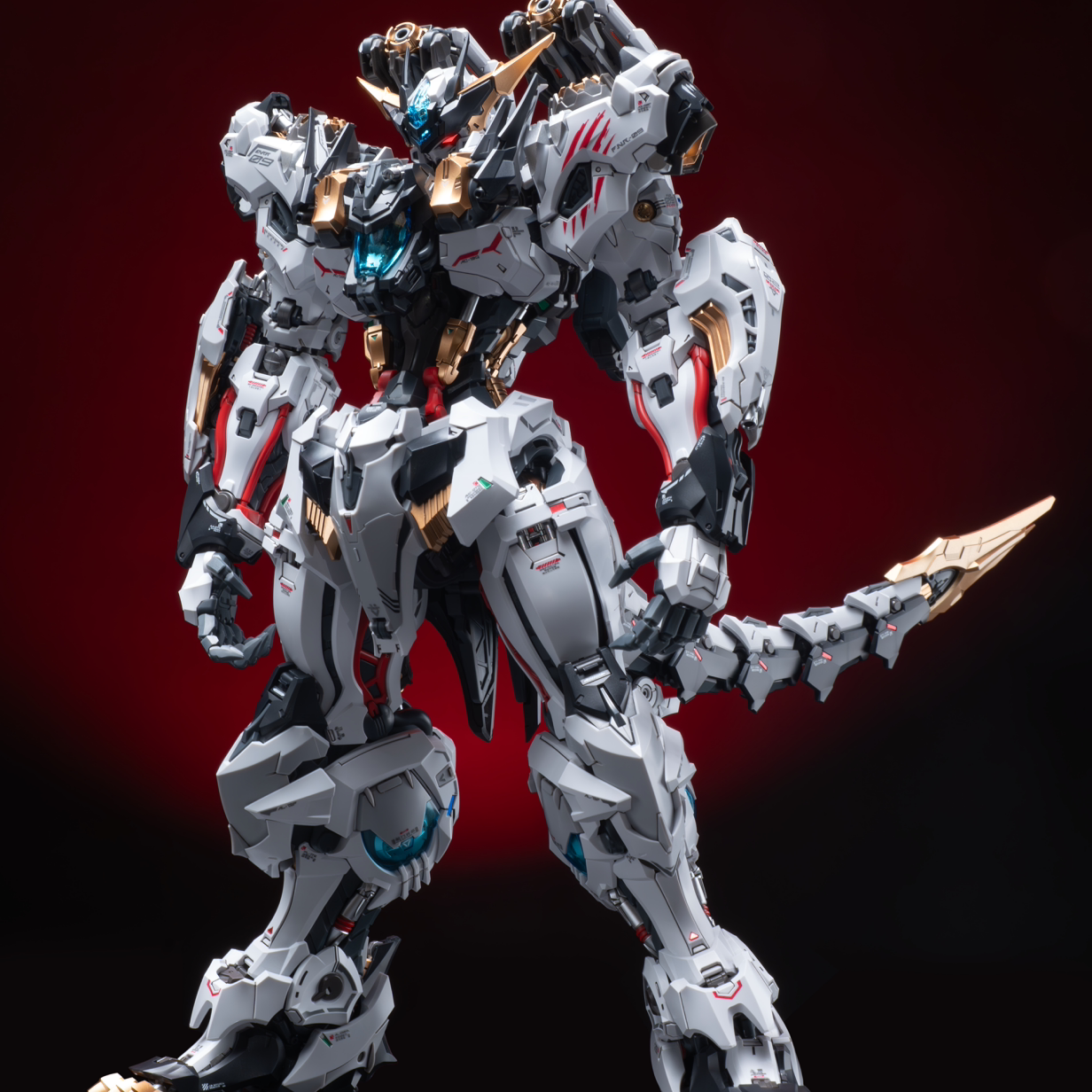 In Stock Infinite Dimension FE - Model Kit Infinite Dimension recensione e prezzo