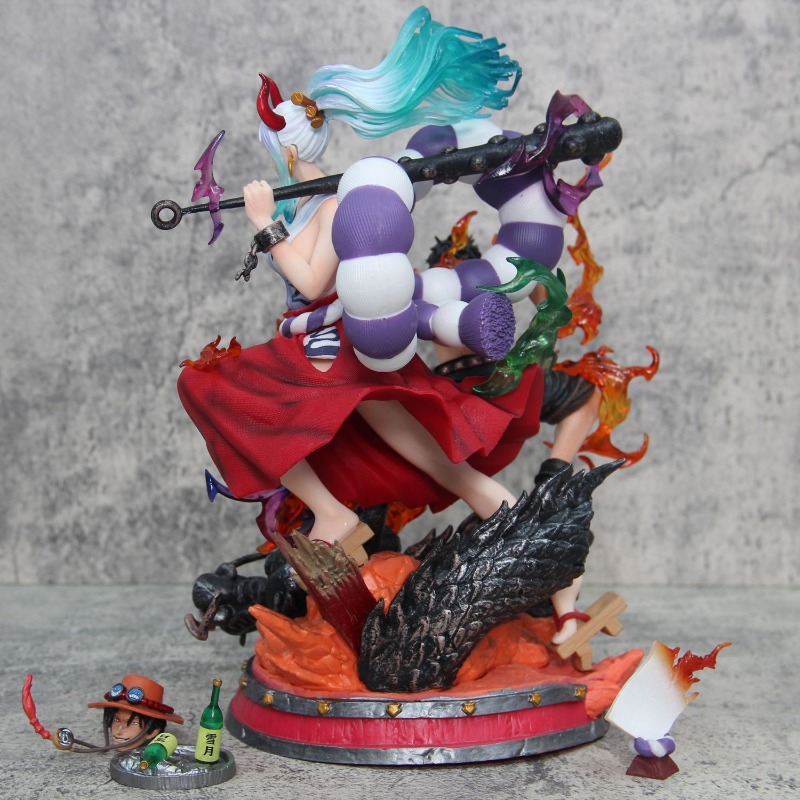 Bandai One Piece Anime Figure  - Model Kit Yamato recensione e prezzo