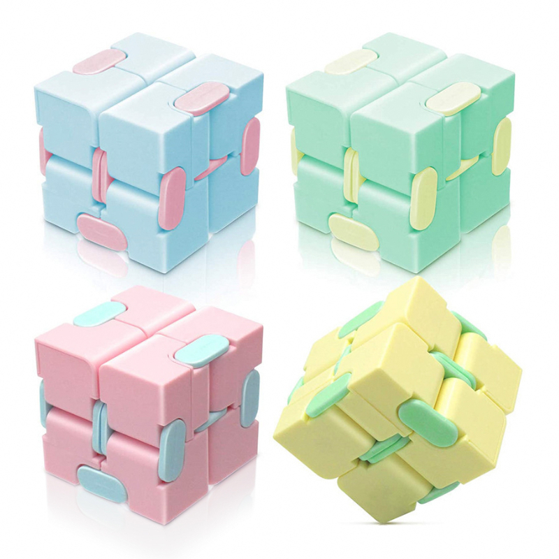 Magic Puzzle Cube Anti Stress  - Model Kit Infinite Dimension recensione e prezzo