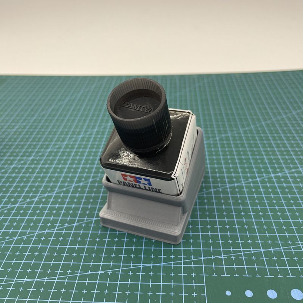 Plastic Cement Glue Pot Bottle - Model Kit Glue recensione e prezzo