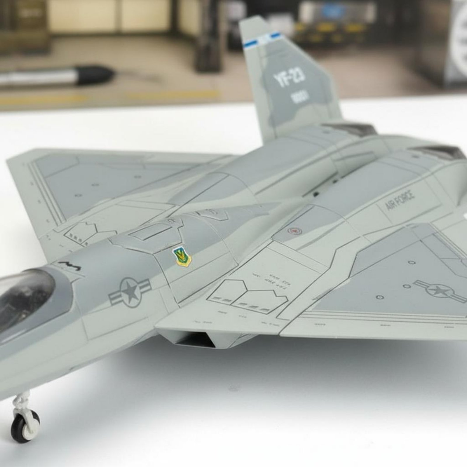 YF-23 Model Plane Glueno-Glue  - Model Kit Glue recensione e prezzo