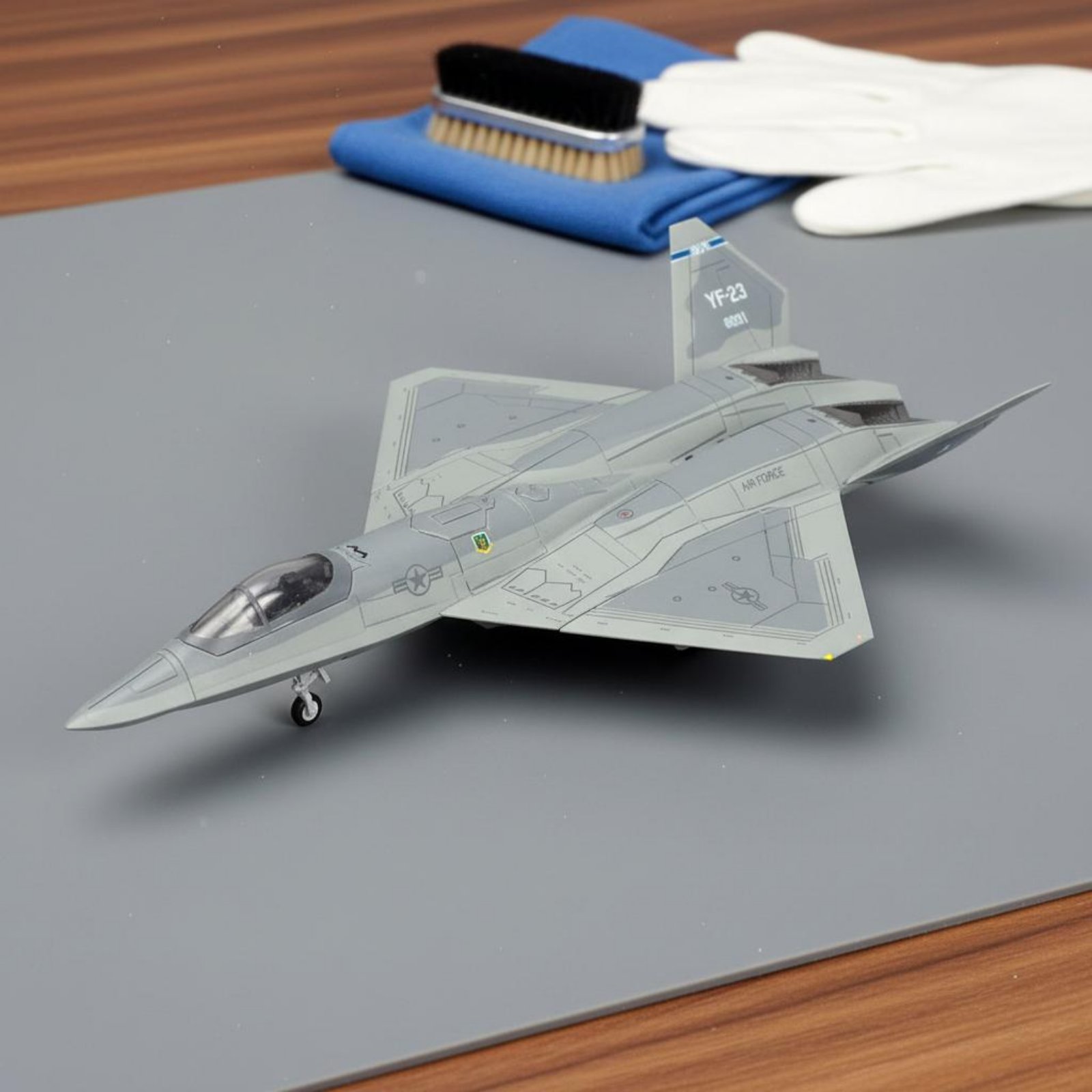 YF-23 Model Plane Glueno-Glue  - Model Kit Glue recensione e prezzo