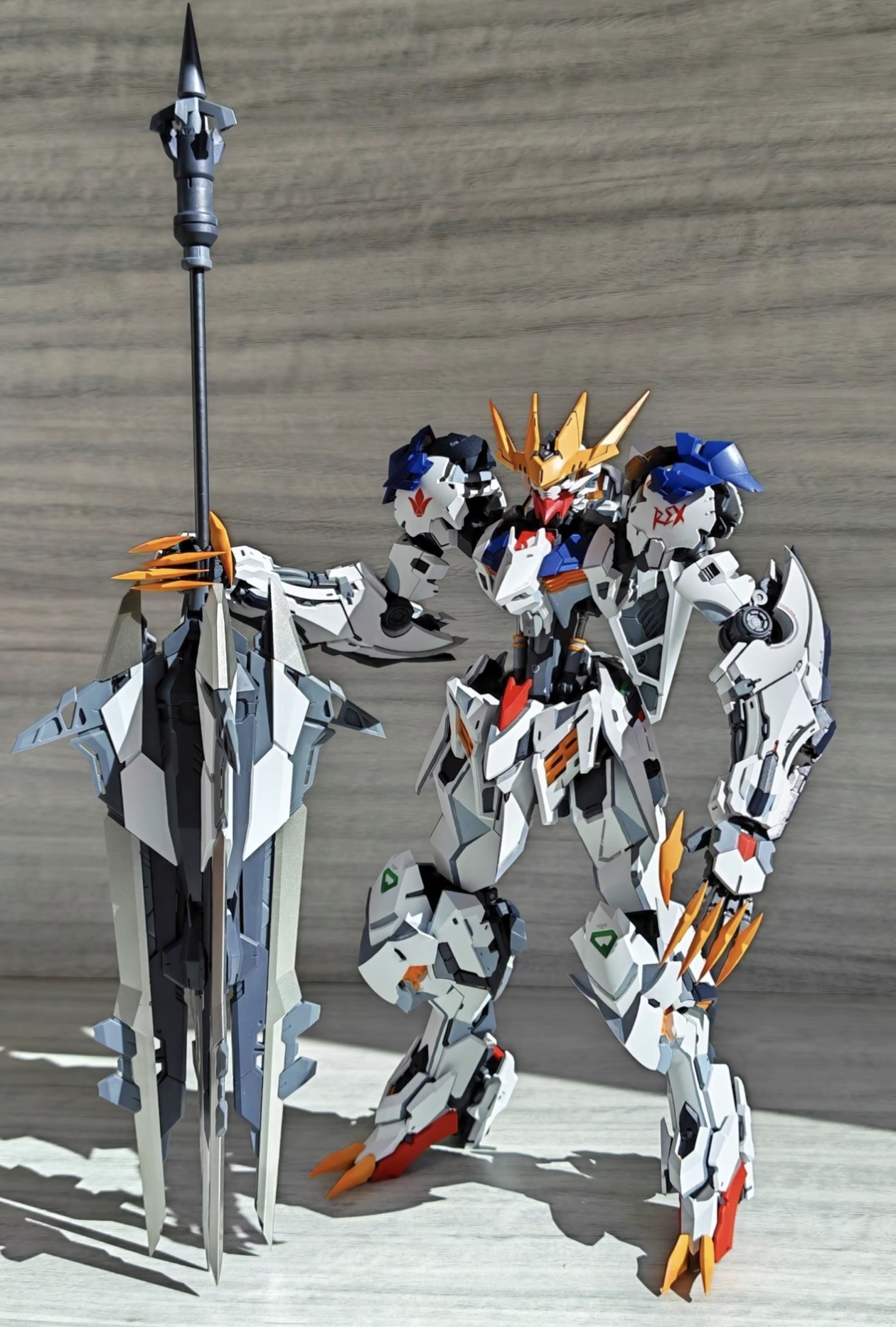 IN STOCK 1/100 LUNAVOR MG  XY- - Model Kit Barbatos recensione e prezzo