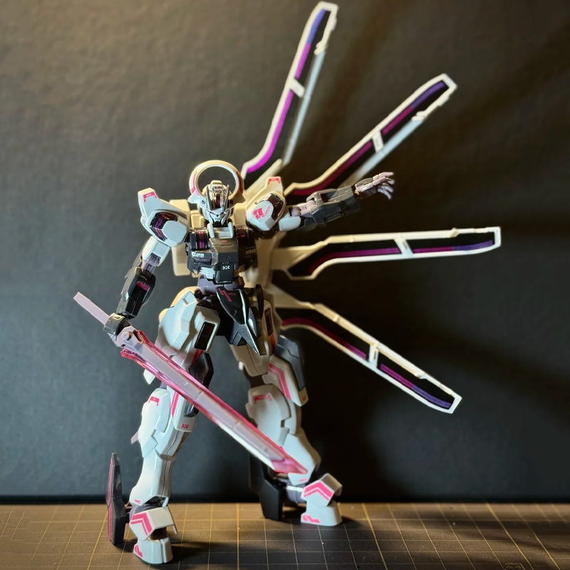 HG 1/144 Schwarzette The Witch - Model Kit Barbatos recensione e prezzo