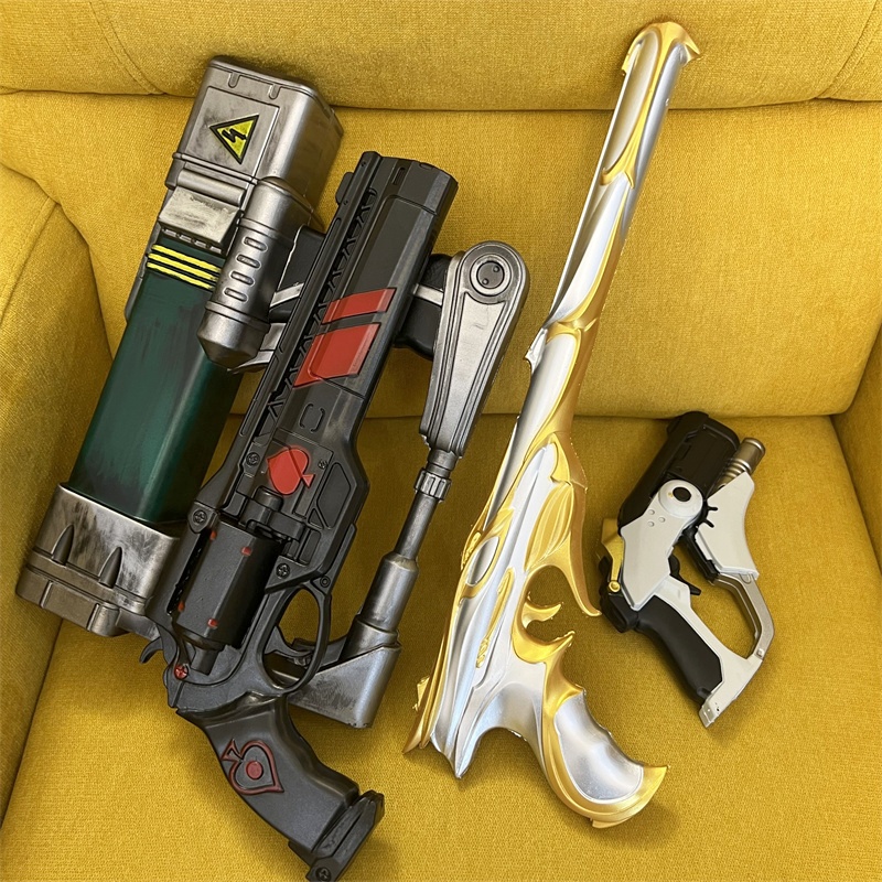 Cosplay Golden Guns Laser Rifl - Model Kit Revolver recensione e prezzo